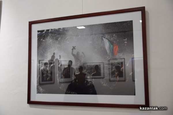 Тодор Тилев, Светлозар Симеонов и Станка Петрова са победителите в  Шестия салон на казанлъшките фотографи