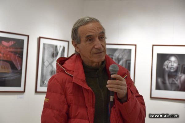 Тодор Тилев, Светлозар Симеонов и Станка Петрова са победителите в  Шестия салон на казанлъшките фотографи