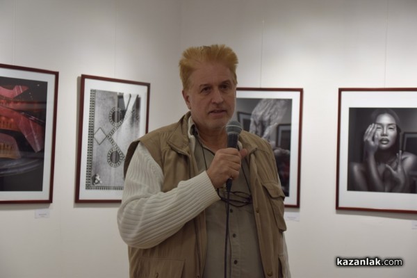 Тодор Тилев, Светлозар Симеонов и Станка Петрова са победителите в  Шестия салон на казанлъшките фотографи