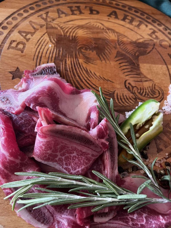 Само за ценители! Отваря врати кулинарен щанд с превъзходно телешко в центъра на Казанлък