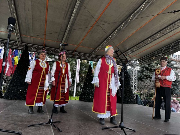 Открита сцена в снимки