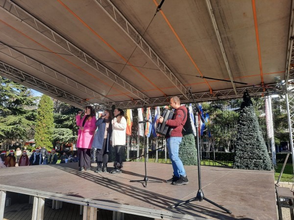 Емоции от днешната открита сцена 