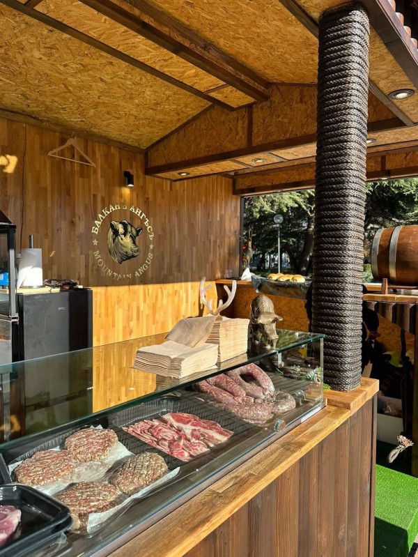 Коледен базар ни потапя в свят на вкусове и аромати