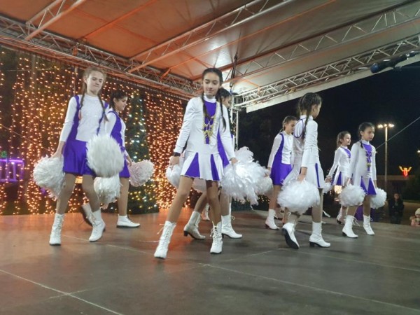 Коледен концерт на казанлъшките ученици