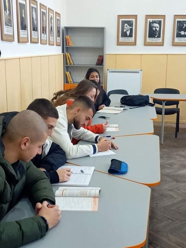 Обновен и модернизиран кабинет за обучаващите се в профил „Философия“ вече функционира в ПХГ „Св. Св. Кирил и Методий“