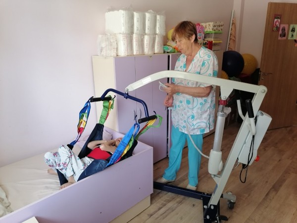 Нова терапевтична зона за деца с увреждания вече функционира в Казанлък