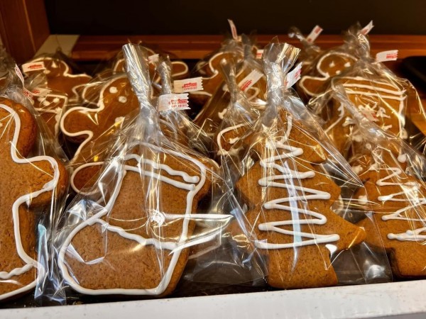 Коледен базар ни потапя в свят на вкусове и аромати