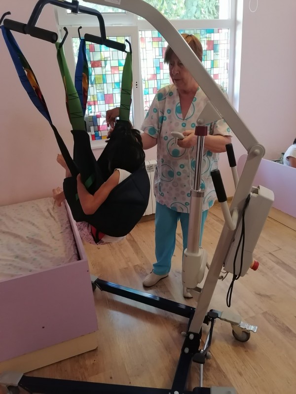 Нова терапевтична зона за деца с увреждания вече функционира в Казанлък
