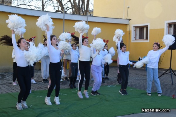 Танци на открито в ОУ “Георги Кирков“