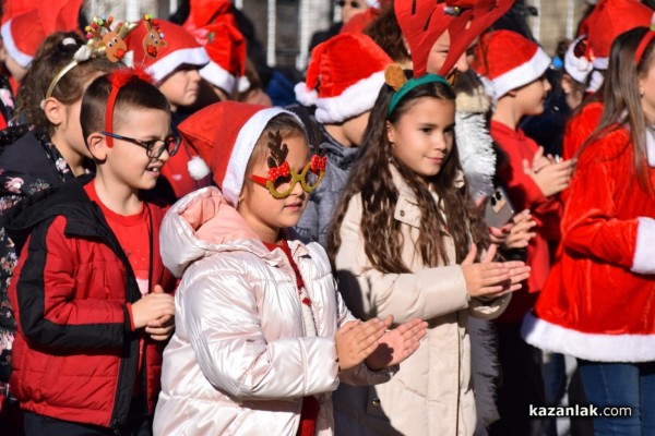 Емоции и забавления изпълниха с коледен дух ОУ „Георги Кирков“ 