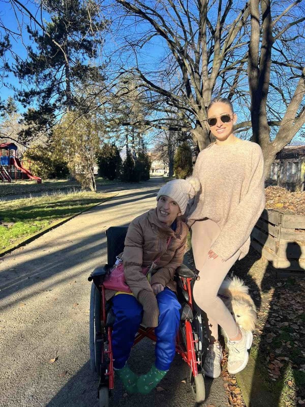 Виктория отново влезе в обувките на Дядо Коледа