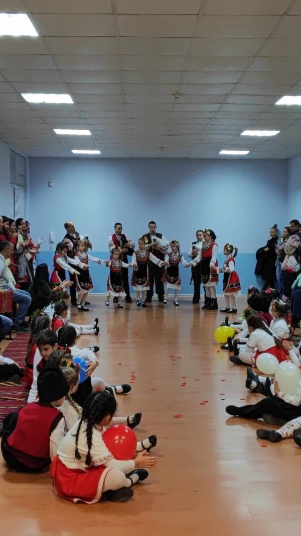 Четири “Концерти за малчугани и великани“ се проведоха преди Коледа в Казанлък