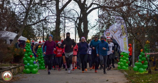 Близо 70 участници се включиха в традиционното Коледно бягане