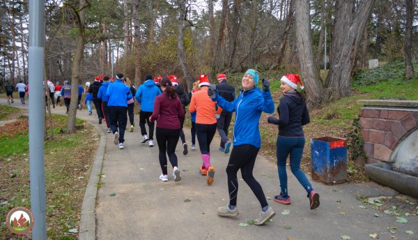 Близо 70 участници се включиха в традиционното Коледно бягане