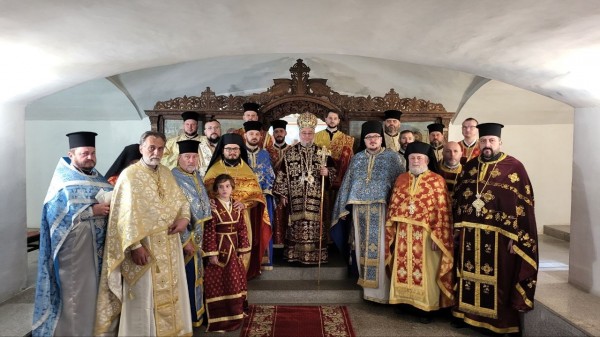 На Стефановден - митрополит Киприан възглави Божествена света литургия в храм-паметника “Рождество Христово” в Шипка