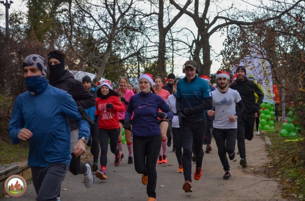 Близо 70 участници се включиха в традиционното Коледно бягане