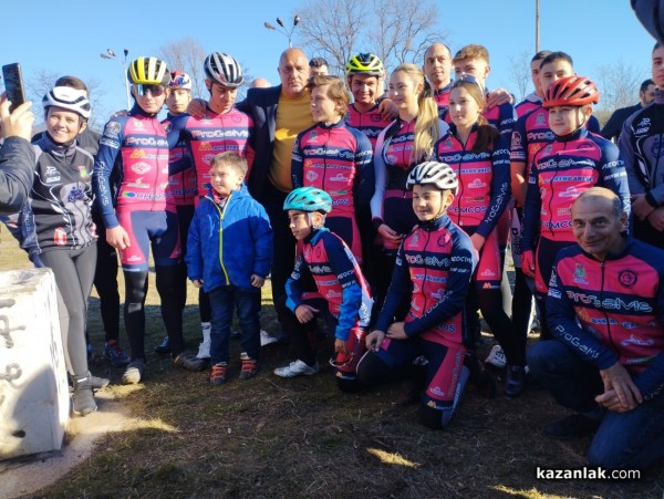 Бойко Борисов: “След година и половина Казанлък ще може да ползва новата си спортна зала.“