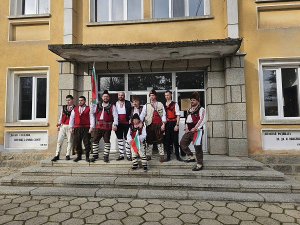 В Бузовград 22–годишният Пламен Ганчев  хвана богоявленския кръст