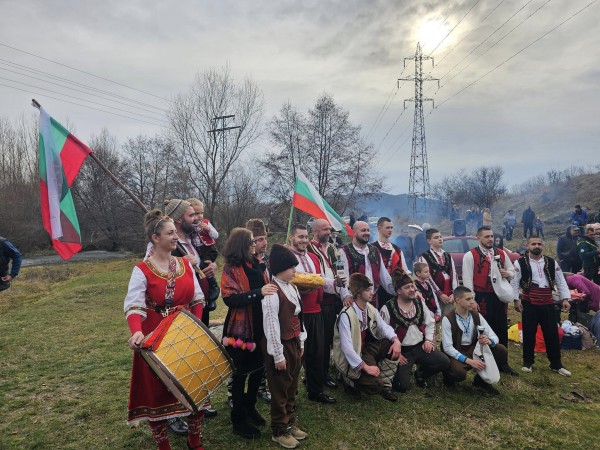 В Бузовград 22–годишният Пламен Ганчев  хвана богоявленския кръст