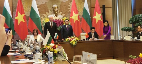 Казанлък се побратими с виетнамския град Лай Чау