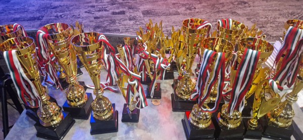 Състезателите от Казанлък обраха наградите на колоездачната федерация