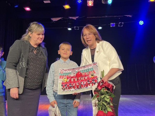 Община Казанлък подари празник за децата на своите служители