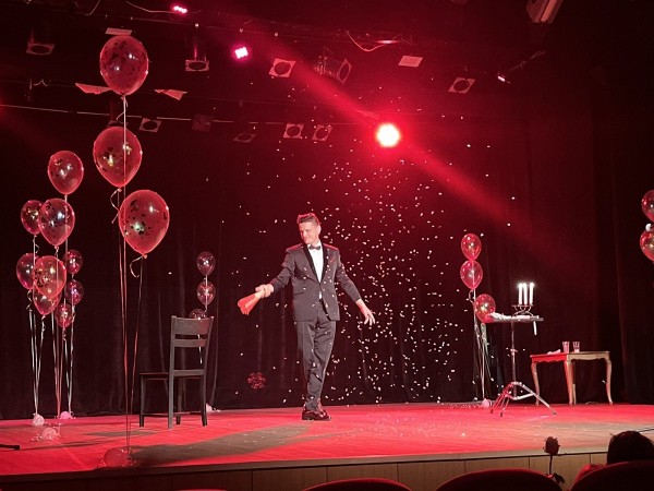 Община Казанлък подари празник за децата на своите служители