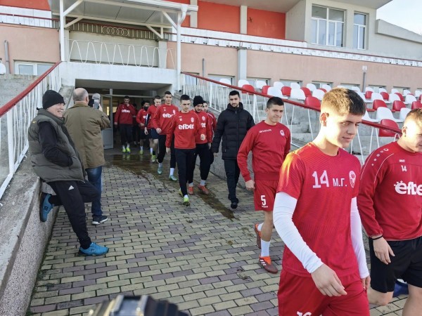 “Розова долина“ започна подготовката с четирима нови играчи