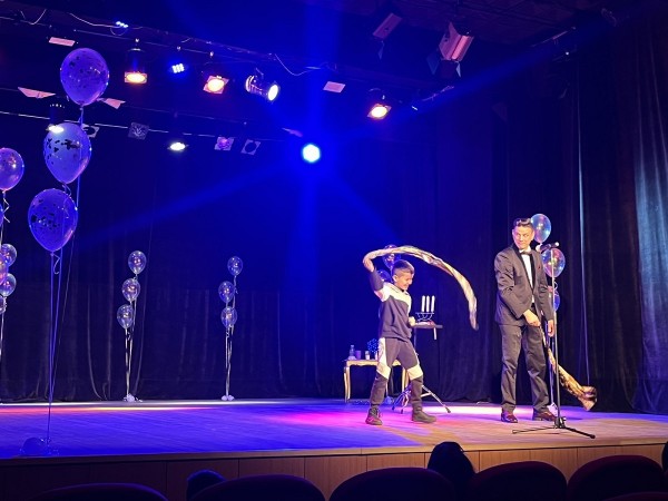 Община Казанлък подари празник за децата на своите служители