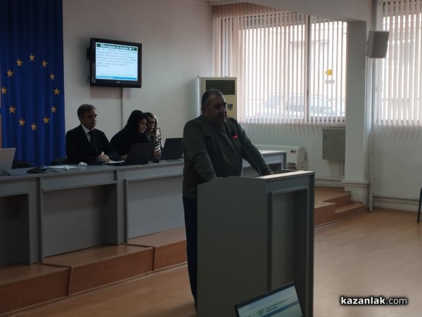 Общински съвет – Казанлък на извънредно заседание днес