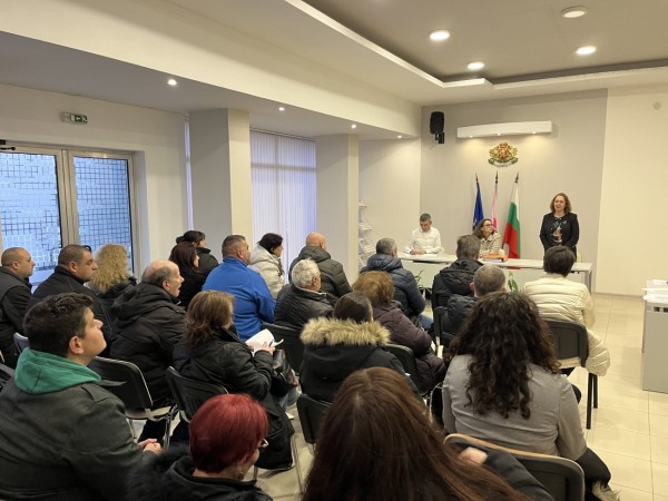 Първа среща с домоуправителите на одобрените за саниране блока