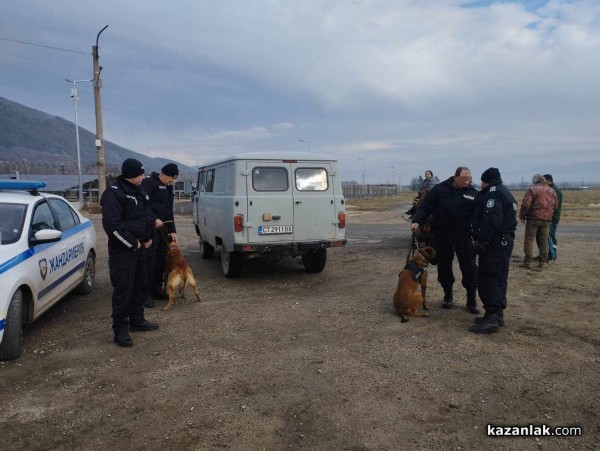 Масирана полицейска акция в Мъглиж