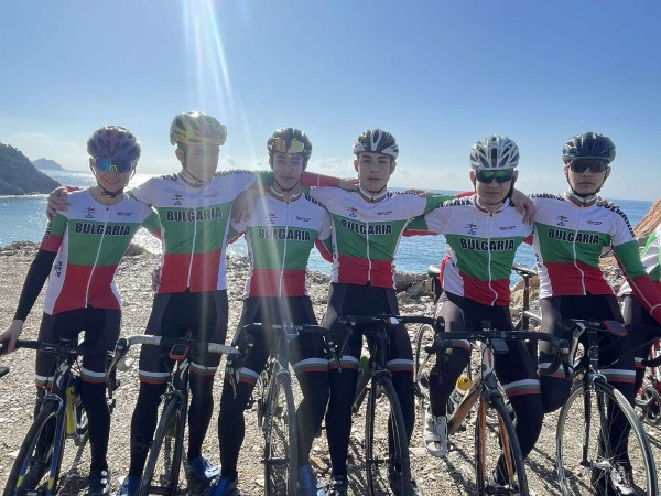 Преслав Кожухаров от “Лястовица“ тренира с националния отбор в Турция