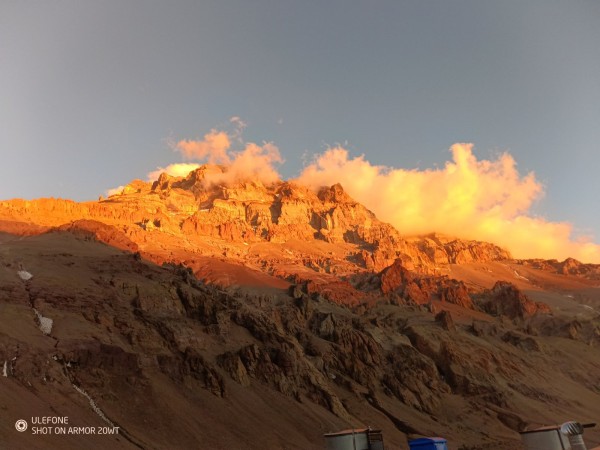 Алпинистката Мая Иванова беше част от българската екпедиция, отправила се към континенталния първенец Аконкагуа в Андите 