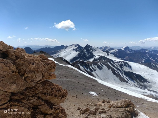 Алпинистката Мая Иванова беше част от българската екпедиция, отправила се към континенталния първенец Аконкагуа в Андите 