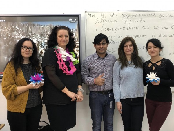 Индийският учител Макс Рай представи вълшебството на „оригами“ в ОУ „Св. Паисий Хилендарски“ гр.Казанлък 