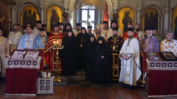 На Сретение Господне митрополит Киприан служи в казанлъшкия манастир “Въведение Богородично”