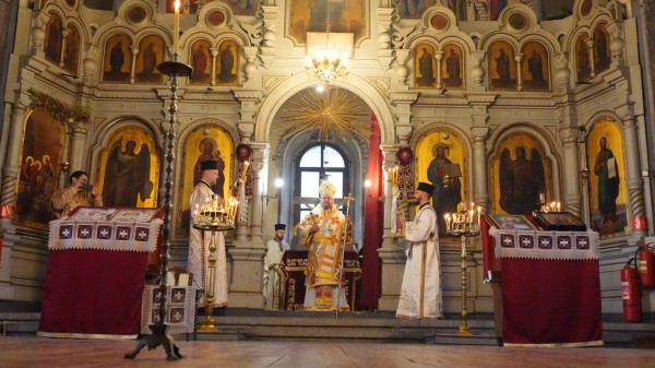 На Сретение Господне митрополит Киприан служи в казанлъшкия манастир “Въведение Богородично” / Новини от Казанлък