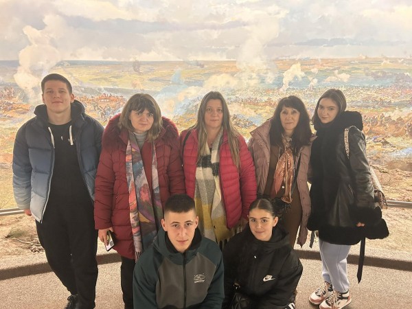 Хаджиеновци гостуваха в Държавна финансово-стопанска гимназия „Интелект“ гр. Плевен