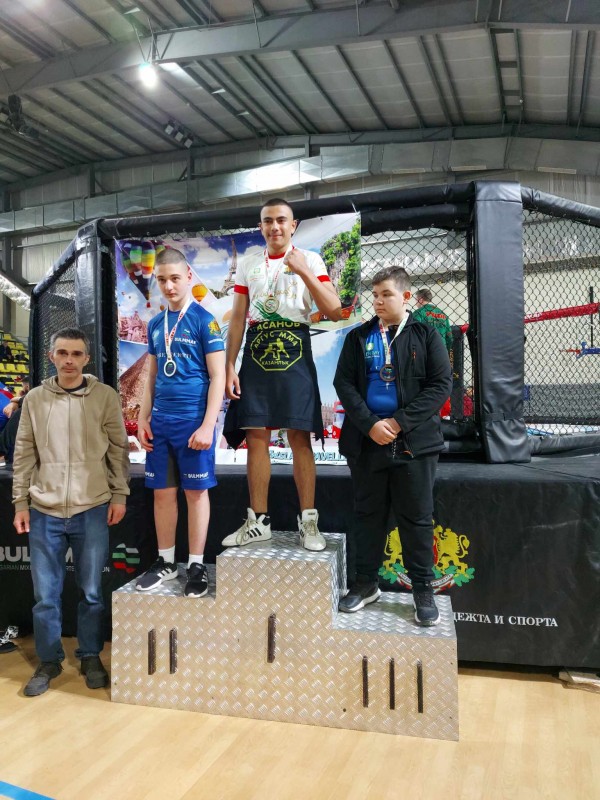 Бойците на “Аргус ММА“ с пет шампиона от републиканско първенство