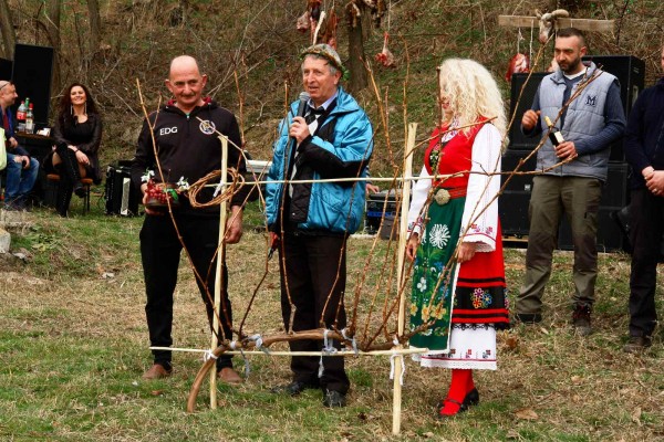 По стар обичай, Шипка отбеляза Трифон Зарезан