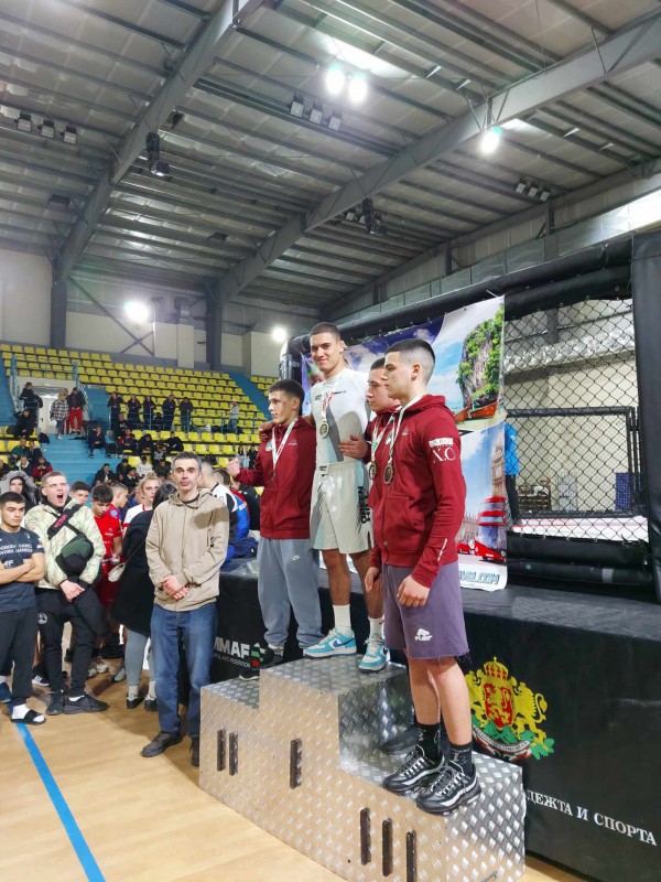 Бойците на “Аргус ММА“ с пет шампиона от републиканско първенство