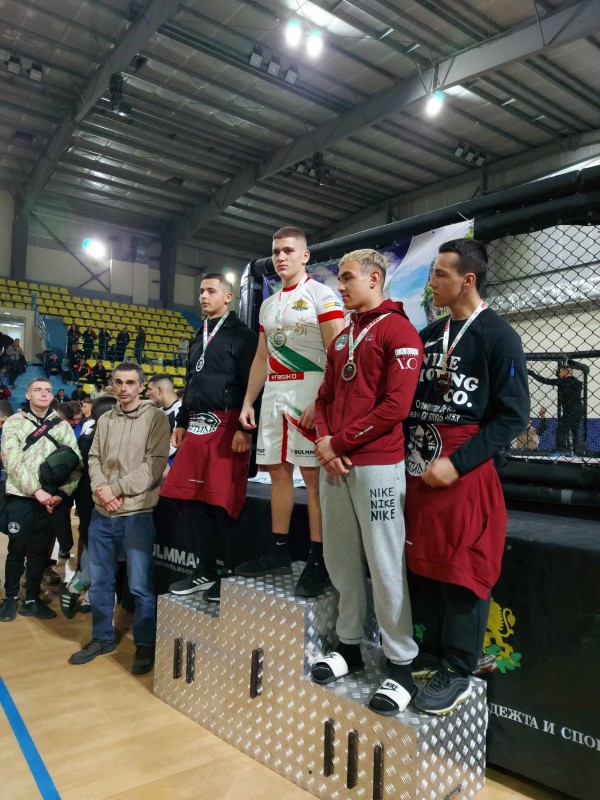 Бойците на “Аргус ММА“ с пет шампиона от републиканско първенство