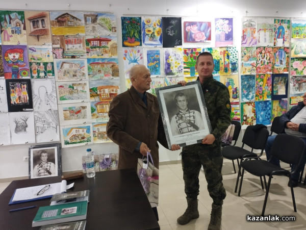 Недялко Пъков представи новата си книга за казанлъшкия революционер Стефан Почеков 