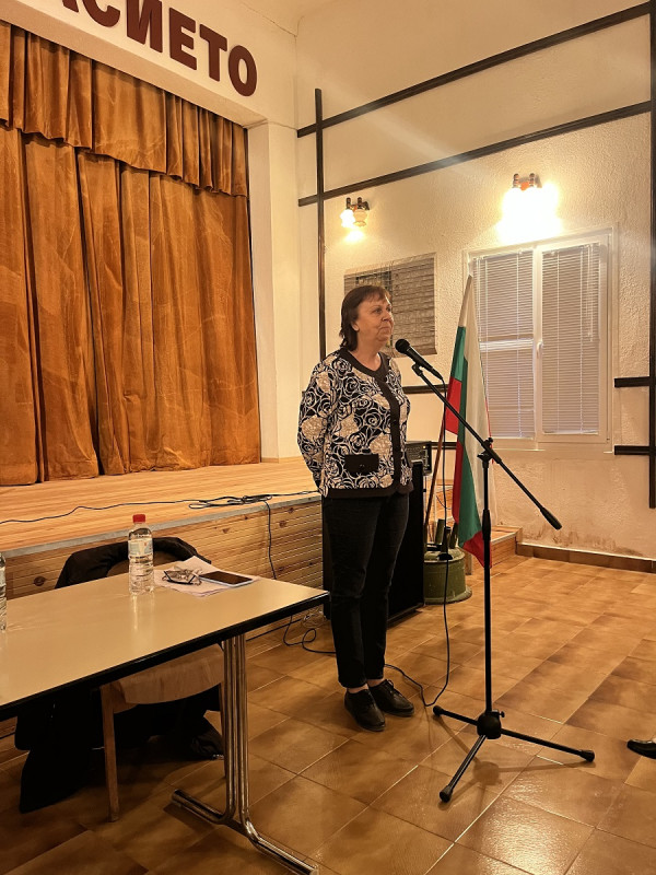 Жителите на с.Голямо Дряново посрещнаха кмета на община Казанлък с благодарност за инициираната среща