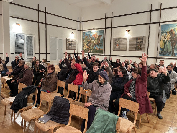 Жителите на с.Голямо Дряново посрещнаха кмета на община Казанлък с благодарност за инициираната среща