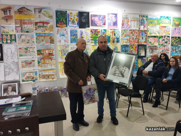 Недялко Пъков представи новата си книга за казанлъшкия революционер Стефан Почеков 