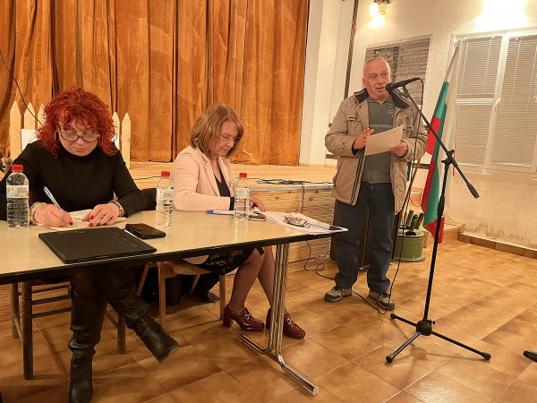 Жителите на с.Голямо Дряново посрещнаха кмета на община Казанлък с благодарност за инициираната среща