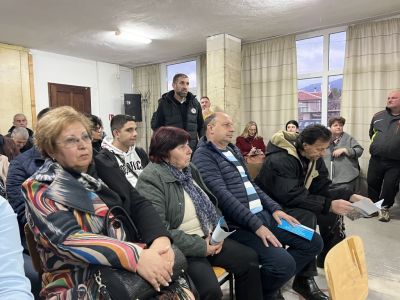 С конструктивен диалог и уверение за развитие на населените места преминаха срещите в град Крън и село Горно Черковище