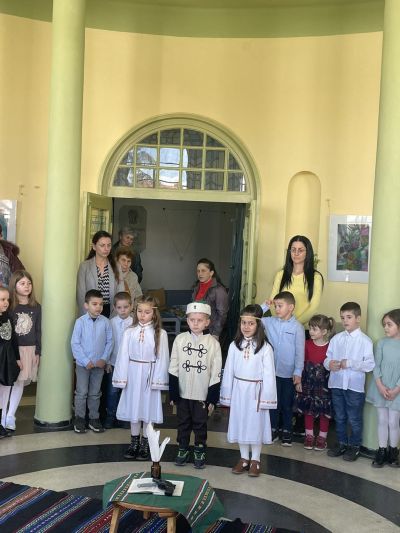 Музикално-поетична композиция посветена на Апостола представиха децата от ДГ “ Здравец”